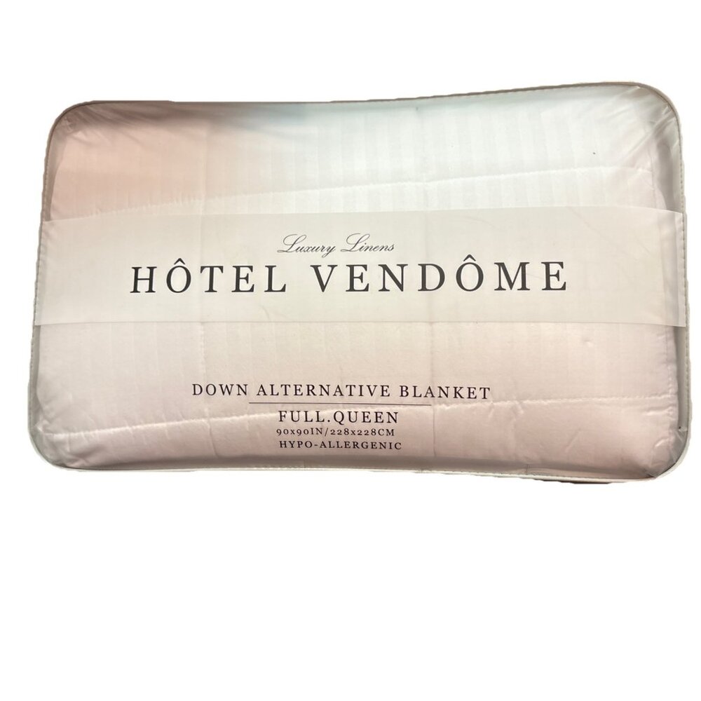 Luxury Linens Collection Down Alternative Blanket Full Queen White NWOT